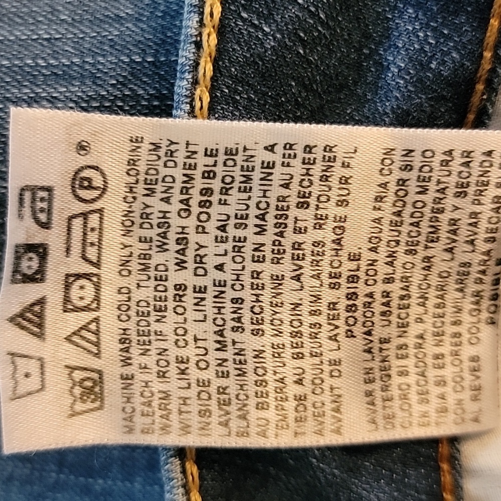 NWT Levi's Classic Straight Leg Jeans Size 31x32 - Picture 14 of 14